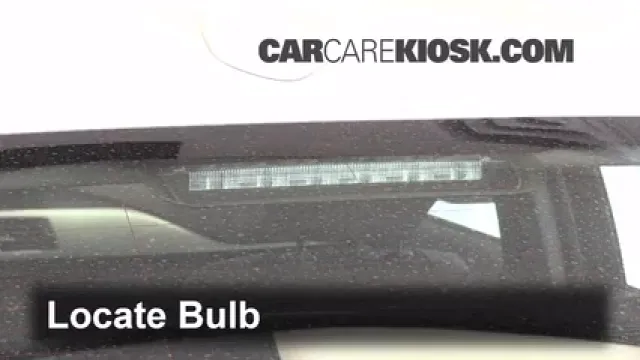 2014 BMW 320i 2.0L 4 Cyl. Turbo Luces Luz de freno central (reemplazar foco)